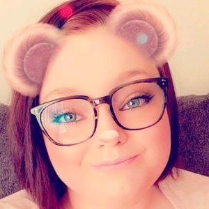 Meet your Posher, Daneisha